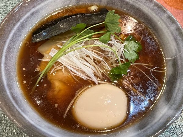 「特製醤油らーめん」@らーめん 梶原の写真