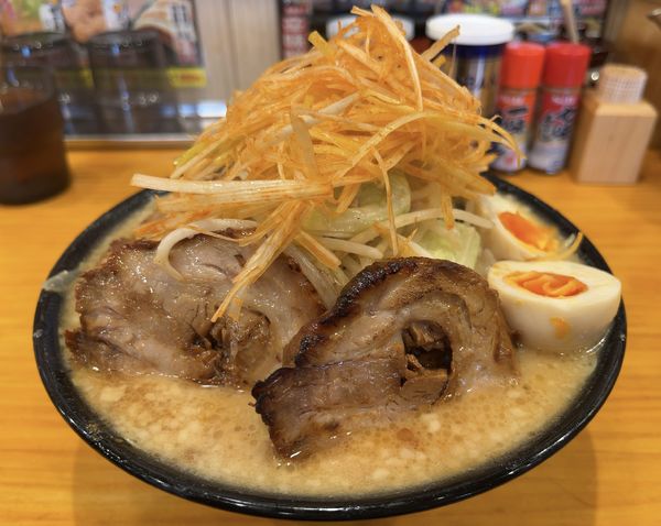 「チャンピオン味噌ラーメン　野菜400g」@味噌のジョー 坂東店の写真