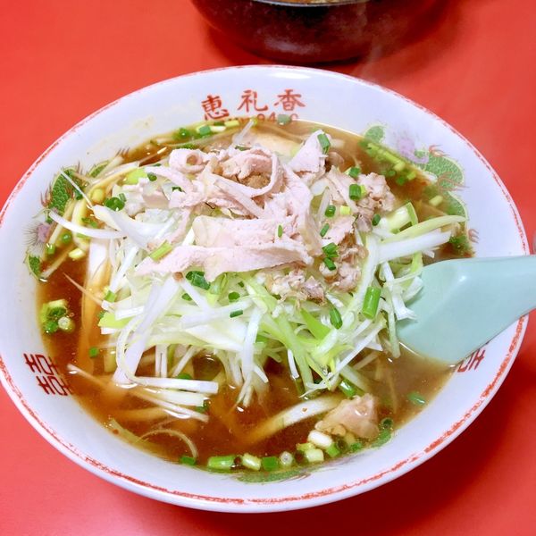 「ネギラーメン辛味トッピング抜き。¥780。火曜日は大盛りサービス」@恵礼香の写真