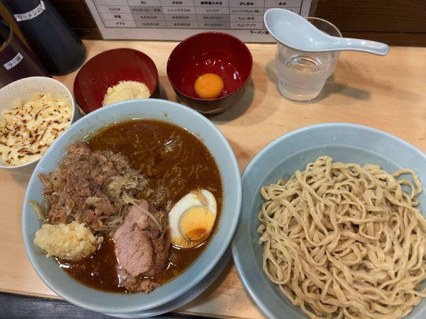 「限定味噌つけ麺　生卵　炙りチーズ飯　粉チーズ」@ラーメン富士丸 平塚店の写真