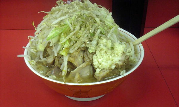 「大ダブル + ニンニクマシマシヤサイカラメ = ￥950」@ラーメン二郎 千住大橋駅前店の写真