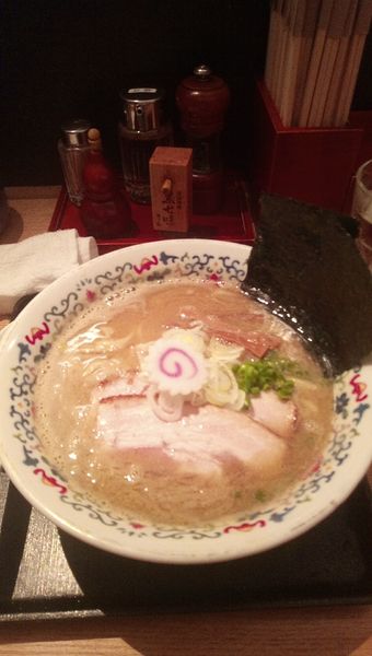 「濃厚煮干しそば」@中華そば 勝本の写真