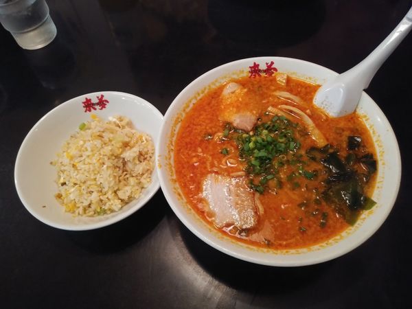 「じゃんじゃん辛味噌らーめん+ミニちゃーはん　840+110円」@喜多方ラーメン 来夢 会津若松門田店の写真