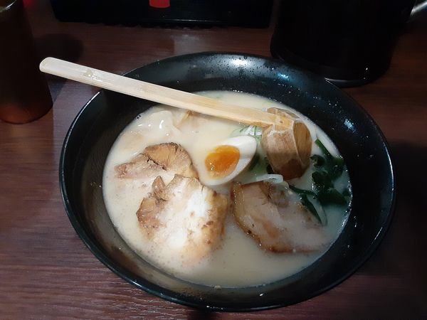 「白湯ラーメン」@らーめん本郷亭 名駅店の写真
