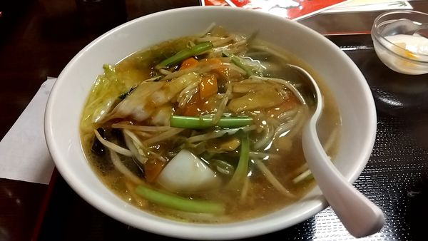 「五目タン麺（半炒飯とのランチセットで８５０円）」@満香苑の写真