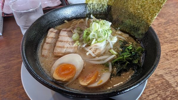 「味玉ラーメン」@横濱家系とんこつらーめん 中村家の写真