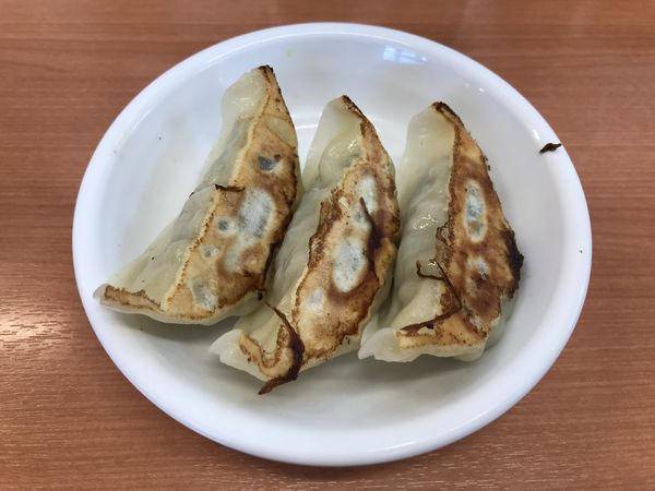 「餃子 3個　140円」@日高屋 白楽店の写真