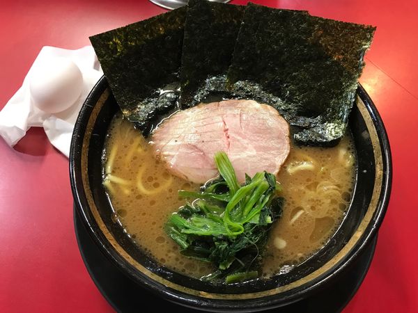 「ラーメン　750円」@家系ラーメン とらきち家の写真