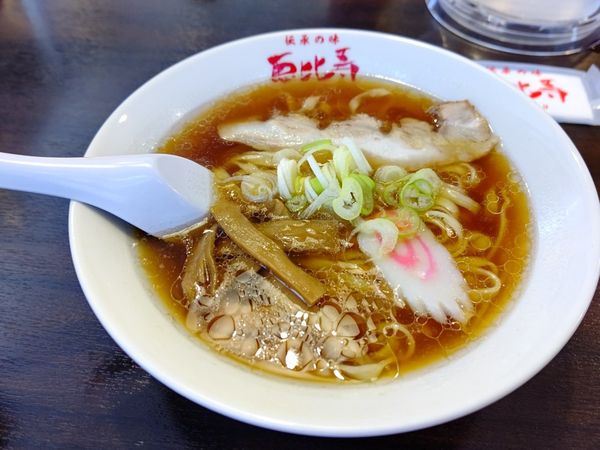 「手打ち麺醤油ラーメン(並盛・150g)760円」@恵比寿の写真