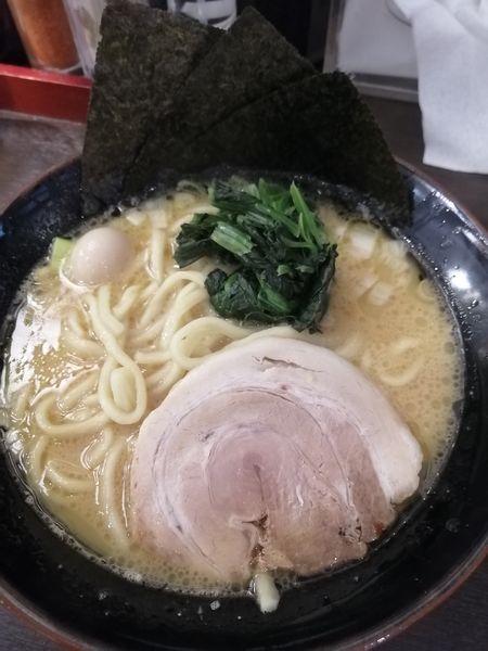 「ラーメン並」@横濱家系ラーメン 壱角家 西新宿店の写真
