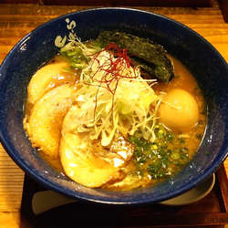 全部のせ魚介（醤油）