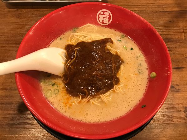 「カレー替え玉　143円」@豚骨拉麺 酒場 福の軒 関内ベイスターズ通り店の写真
