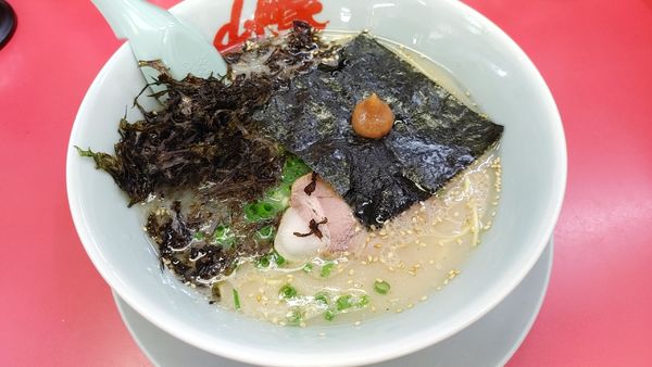 「朝ラーメン　黒ばら海苔トッピング」@山岡家 松本店の写真