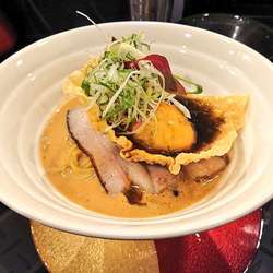 【限定】BIG EGG　イベリコ豚とキノコのラーメン、等