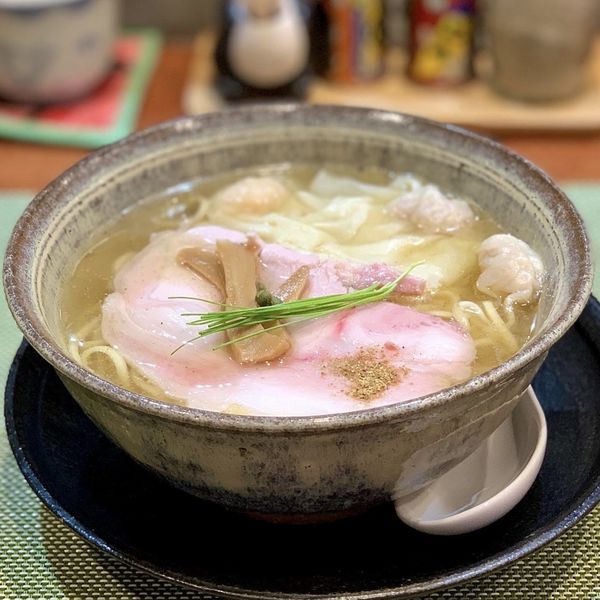 「ワンタン塩らーめん」@らーめん 梶原の写真