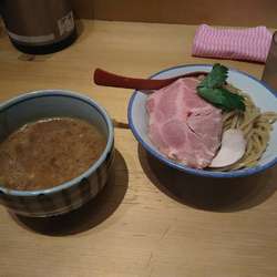 濃厚魚介つけ麺大盛780円