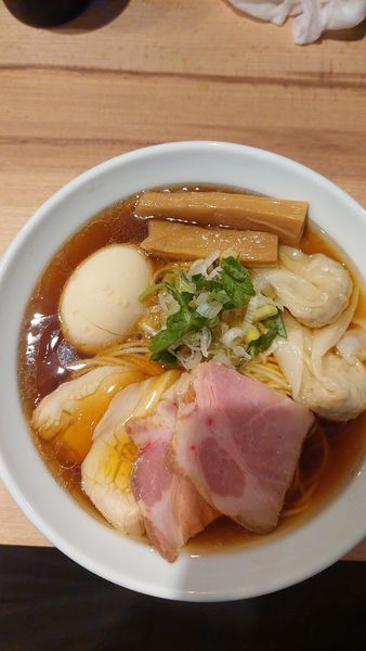 「特製醤油＋炙りチャーシュー丼」@麺屋 彩音 ~Sign~の写真