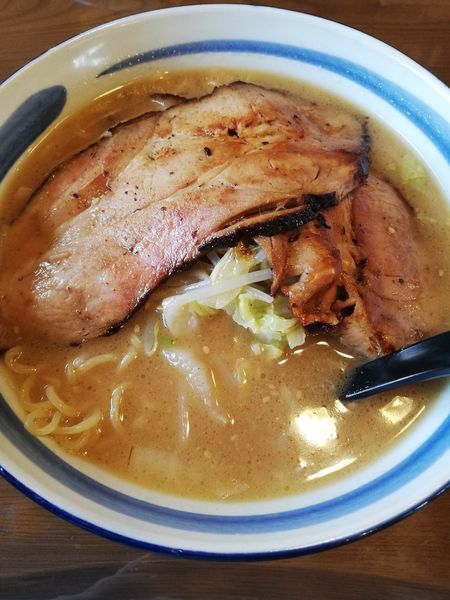 「野菜味噌焼豚らーめん」@鈴乃屋の写真