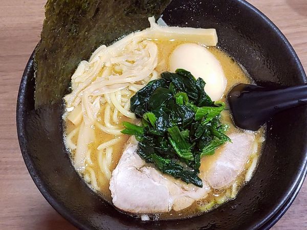 「大和田ラーメン（豚骨醤油）＋味玉」@麺屋 大和田の写真