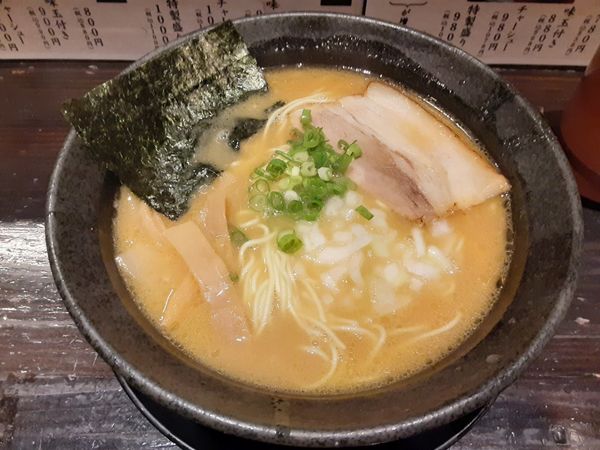 「濃厚鶏白湯 醤油　替え玉」@麺屋 光月の写真