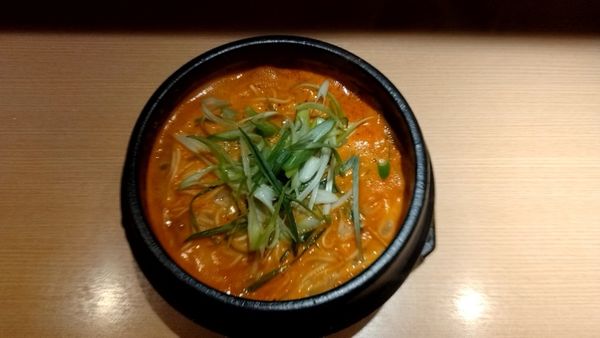 「赤ホルモン_950円」@ホルモンらーめん 8910 白寿 赤坂店の写真