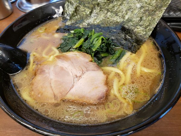 「ラーメン中盛り」@せい家 三軒茶屋店の写真