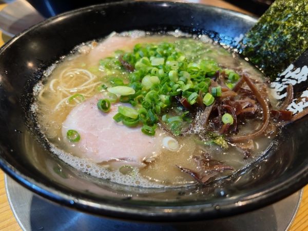 「豚骨ラーメン」@博多一瑞亭 三田店の写真