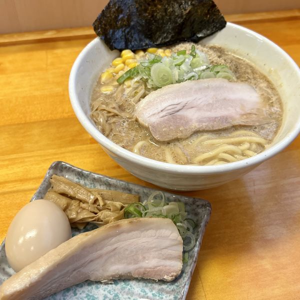 「特製白味噌」@麺処 諭吉 筑西玉戸店の写真