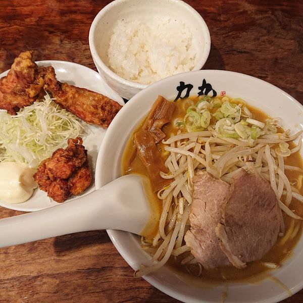 「カレーラーメン800円、唐揚げセット250円」@ラーメン力丸の写真