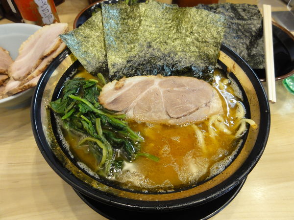 「裏むさ無料　その他トッピング」@横浜ラーメン 裏武蔵家 西千葉本店の写真