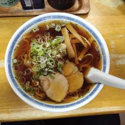 醤油ラーメン 700円