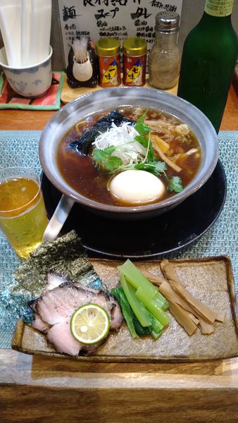 「特製醤油らーめん¥1200+瓶ビール(小)¥450-」@らーめん 梶原の写真