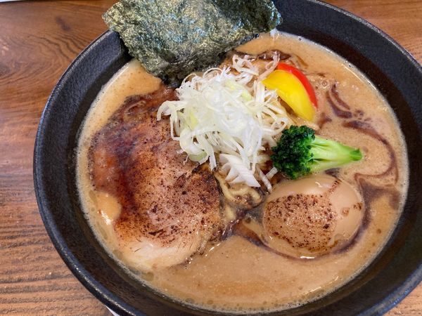 「濃厚醤油そば」@麺匠 ことぶきの写真