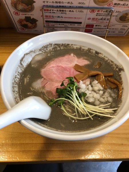 「濃厚煮干しラーメン」@煮干らーめん 紫乱の写真
