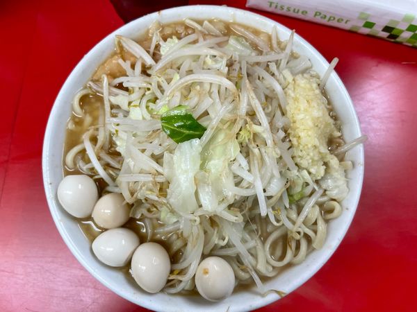 「小豚（ニンニクヤサイ）」@ラーメン二郎 仙台店の写真