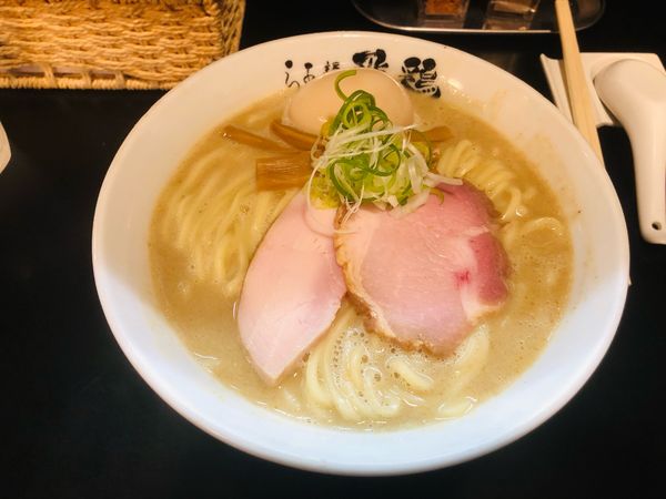 「鶏白湯そば+大盛り+味玉」@らぁ麺 飛鶏の写真