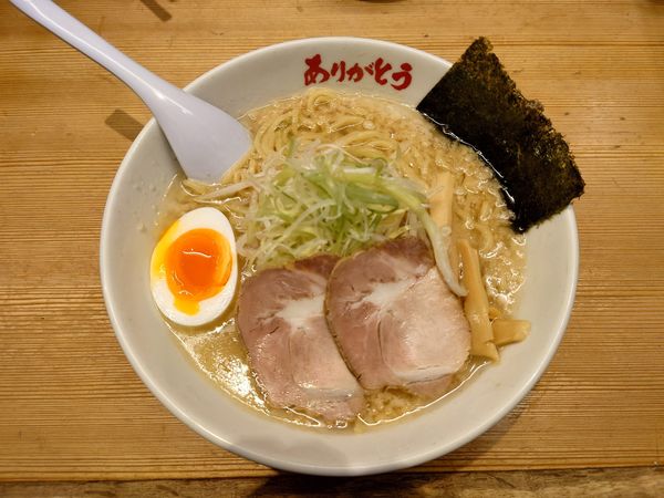 「元 はじめ(¥850)　大盛ｻｰﾋﾞｽ、小ﾗｲｽｻｰﾋﾞｽ」@野方ホープ 原宿店の写真