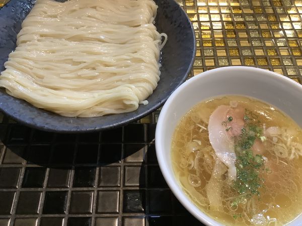 「塩つけ麺 大盛」@町田汁場 しおらーめん進化 中山店の写真