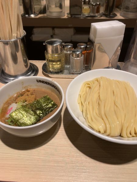 「つけめん(930円)」@TOKYO UNDER GROUND RAMEN 頑者の写真