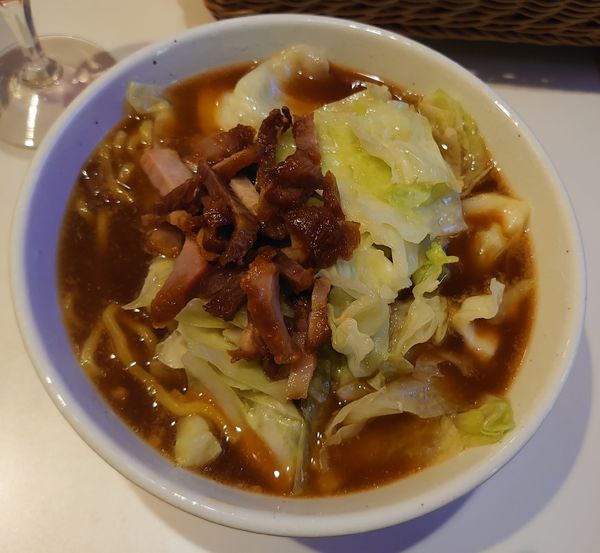 「ばんからラーメン豚骨醤油(860円)」@カラオケ ビッグエコー 戸田駅前店の写真