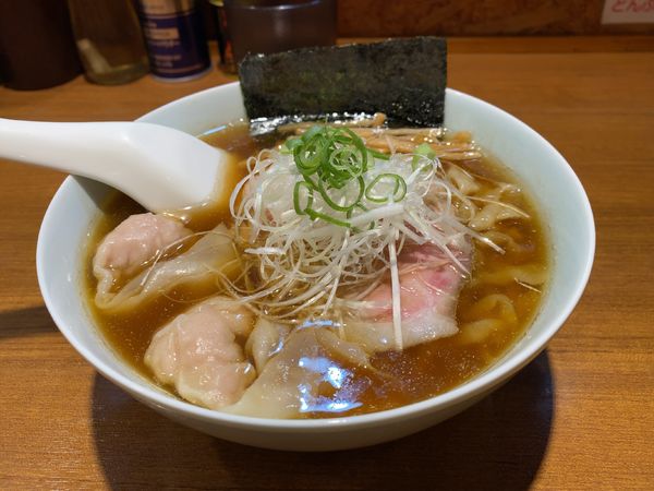 「【限定】肉ワンタン麺1000円」@寿製麺よしかわ 川越店の写真