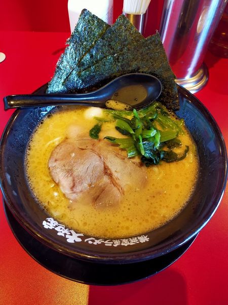 「ラーメン710円　ライスおかわり自由50円」@名和大和家の写真