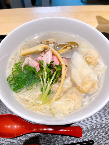 「浅利スープの海老ワンタンラァメン」@超純水採麺 天国屋の写真
