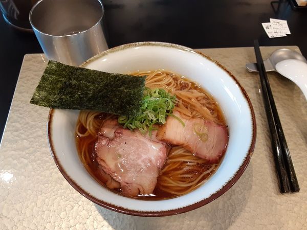 「地鶏醤油そば　大盛り」@麺屋さすけ 本店の写真