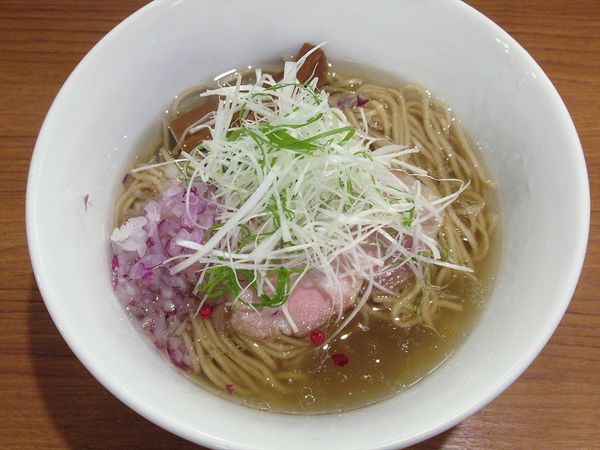 「塩らぁ麺（800円）」@らぁ麺 時は麺なりの写真