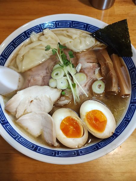 「SPECIALラーメン(大盛)」@地鶏らーめん 花道の写真