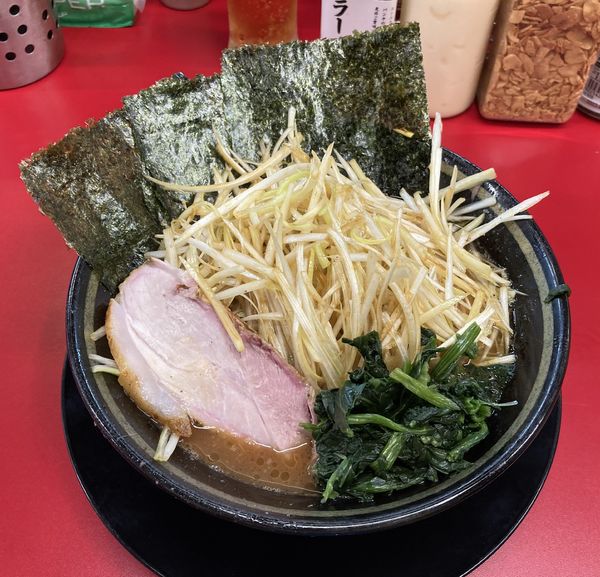 「ネギラーメン白」@IEKEI_TOKYO 王道家直系の写真