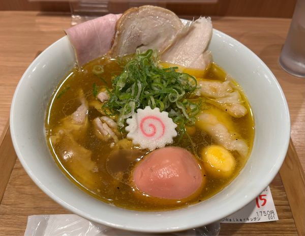 「【新旬屋】金の鶏中華 お得のせ」@ラーメンWalkerキッチンの写真