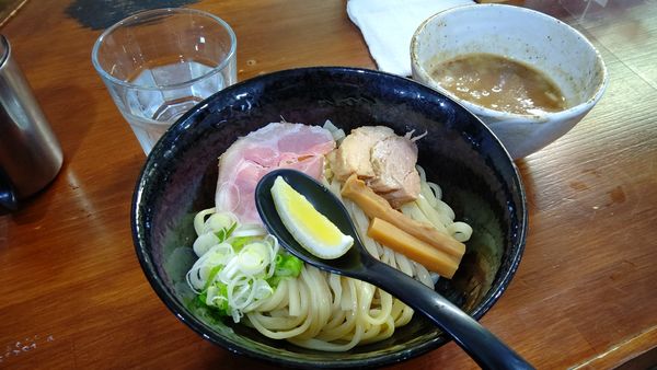「肉鰹つけめん８７０円」@らーめん 虎テツの写真