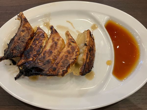 「餃子５個300円」@麺屋 武士道 八千代店の写真